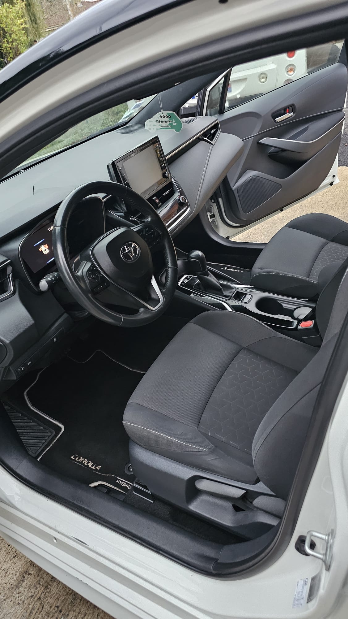 242ccf7a-0e42-4923-9521-16ce14d00e44